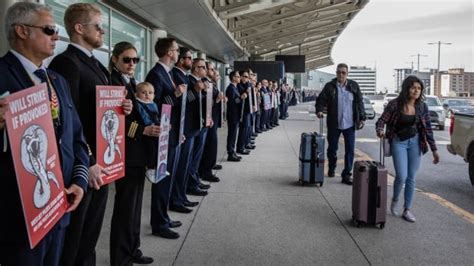 WestJet CEO, pilots’ union head clash over compensation as strike looms